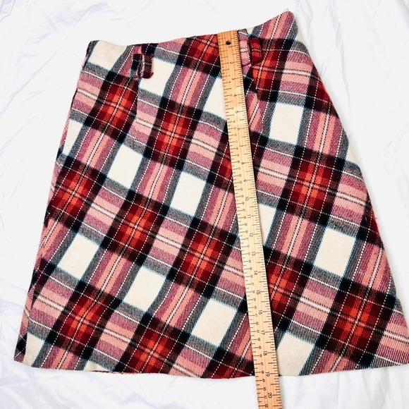 Vintage red white and black plaid A-line mini skirt - Picture 8 of 8